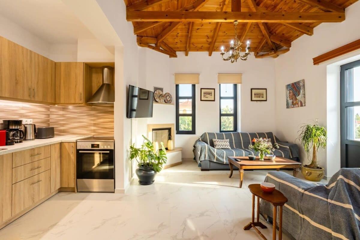 Mani Stone Built Home A Breath Away To The Sea Stoúpa Exteriör bild
